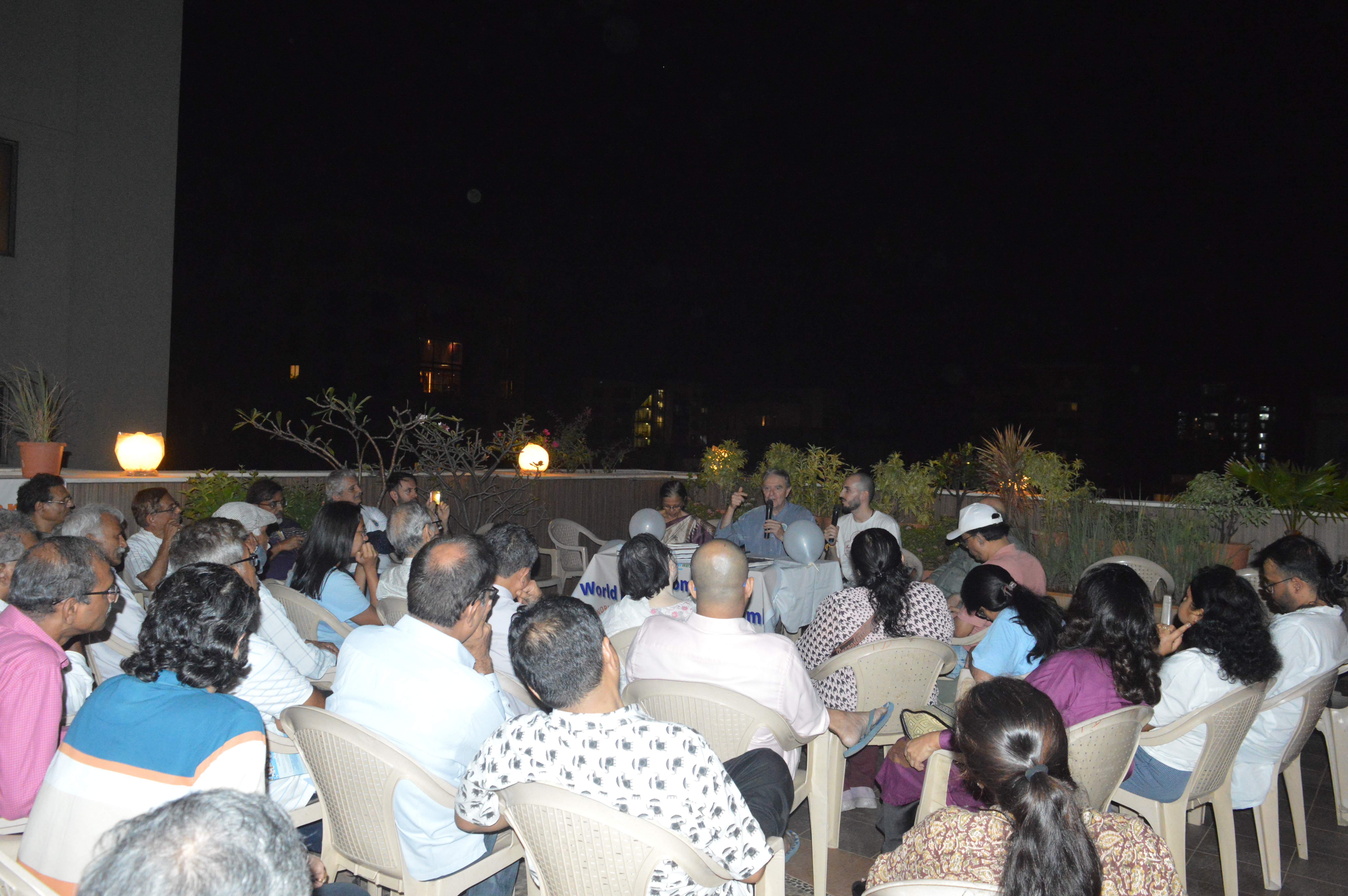 Volunteers working together